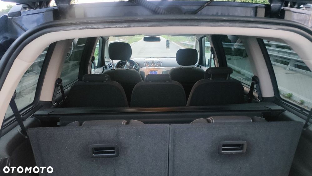 Ford Galaxy - 8