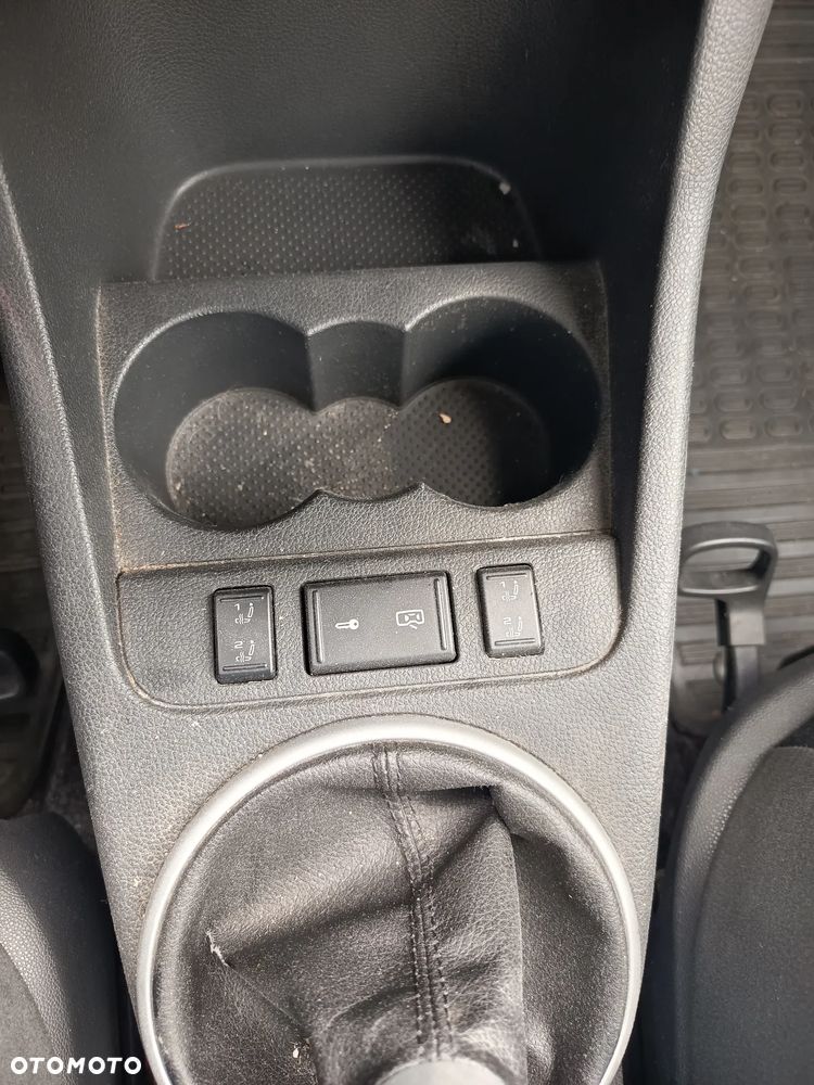 Skoda Fabia 1.6 16V Style - 15