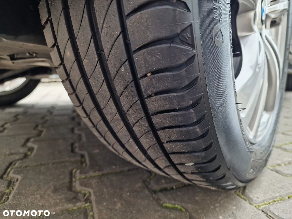 BMW X1 sDrive20d - 38