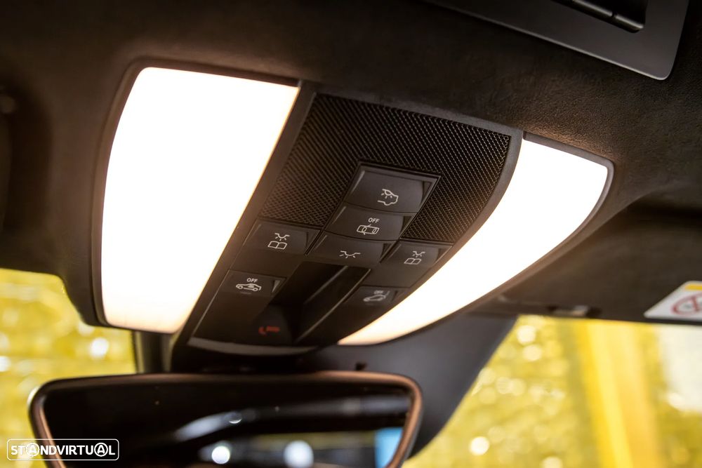 Mercedes-Benz AMG GT R - 54