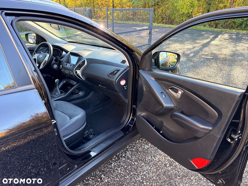 Hyundai ix35 2.0 CRDi Premium 2WD - 19