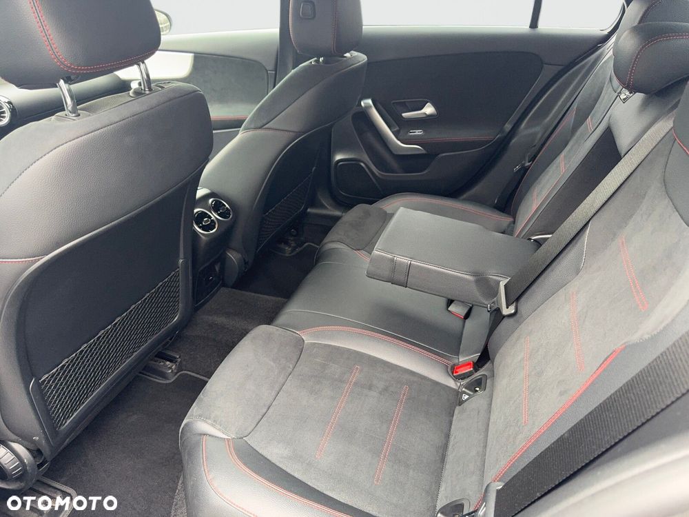 Mercedes-Benz Klasa A 35 AMG 4-Matic 7G-DCT - 17