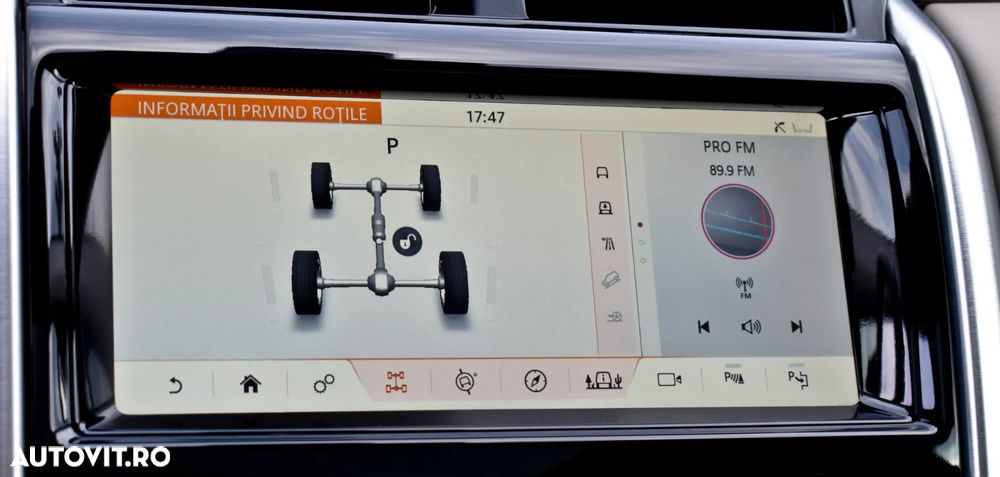 Land Rover Discovery 3.0 L SD6 HSE Luxury - 36