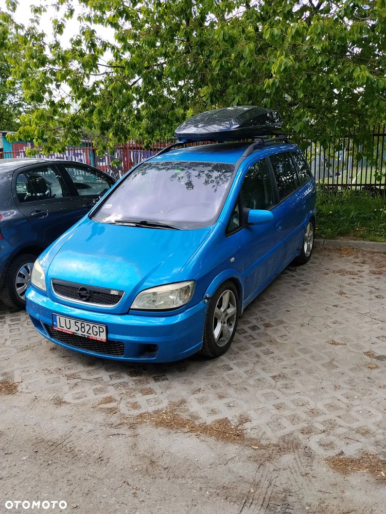 Opel Zafira - 1