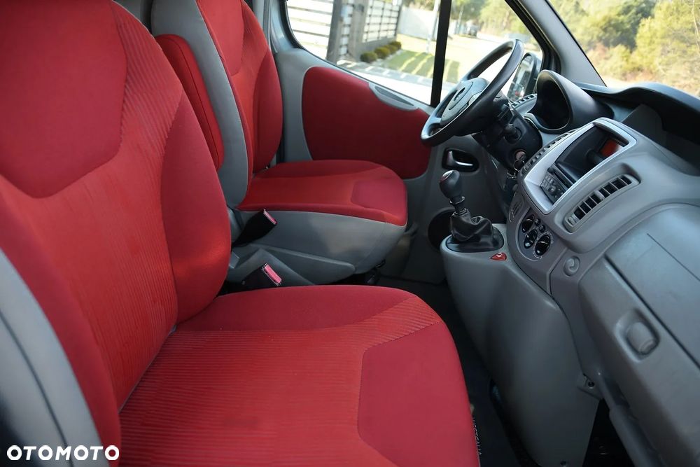 Opel Vivaro - 22