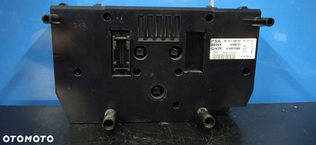 Panel sterowania klimatyzacji Citroen Xsara Picasso 96314105XT - 2