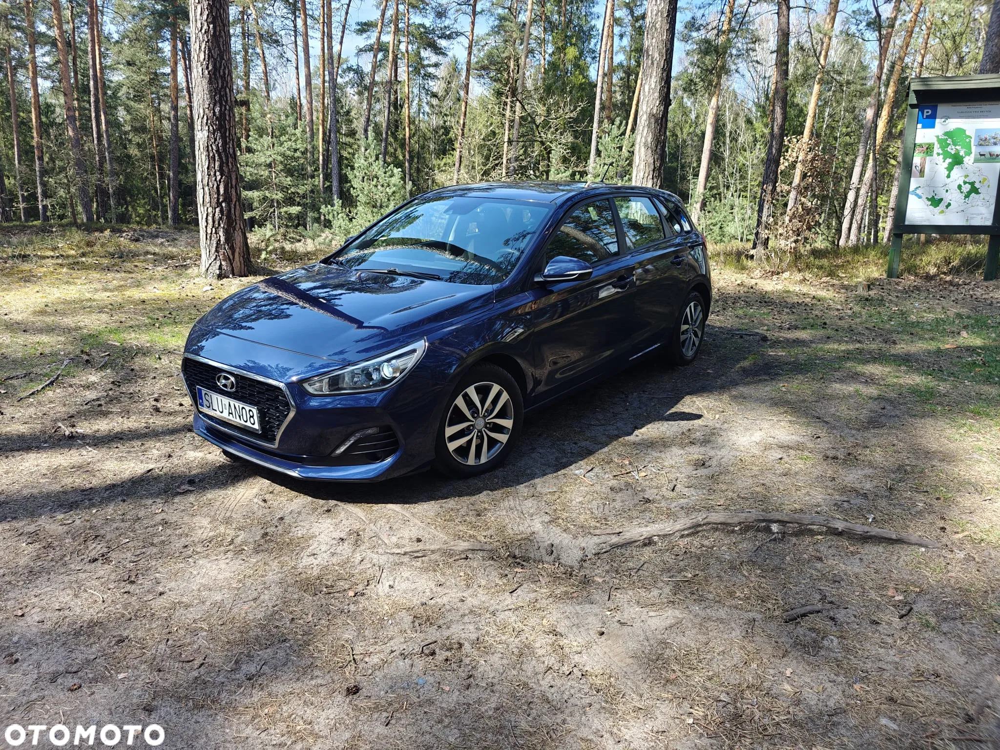 Hyundai i30 1.6 D Classic + - 8