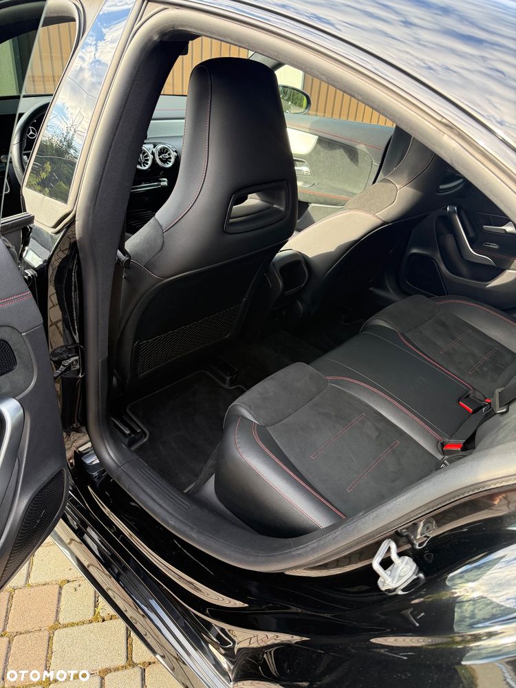 Mercedes-Benz CLA 200 AMG Line 7G-DCT - 25