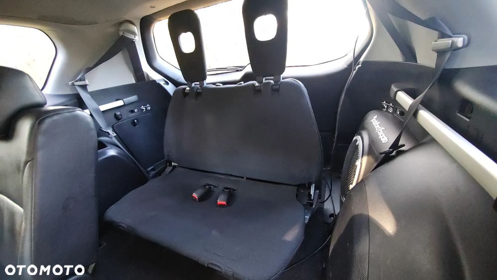 Mitsubishi Outlander - 19