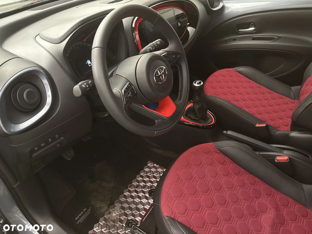 Toyota Aygo 1.0 VVT-i Color Edition - 10