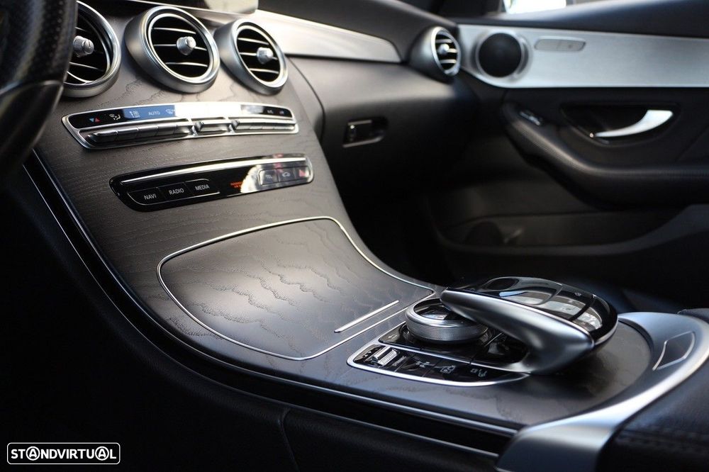 Mercedes-Benz C 300 de AMG Line - 39