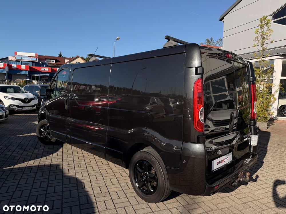 Opel Vivaro - 13