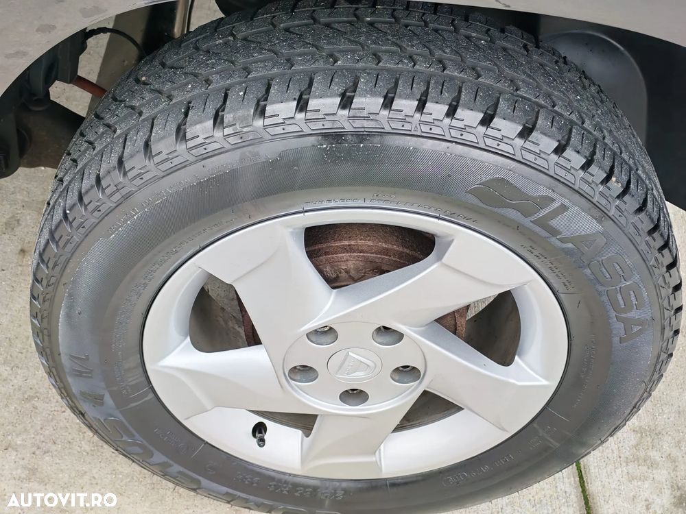 Dacia Duster 1.6 16V 105 4x2 Prestige - 31