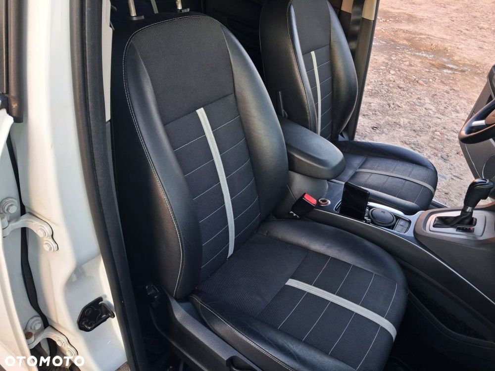 Ford Kuga 2.0 TDCi 4x4 Titanium - 9