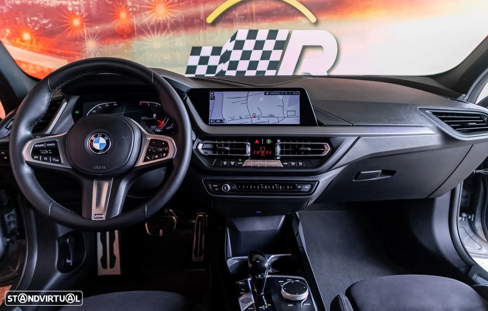 BMW 116 d Pack 50 anos M Auto - 13