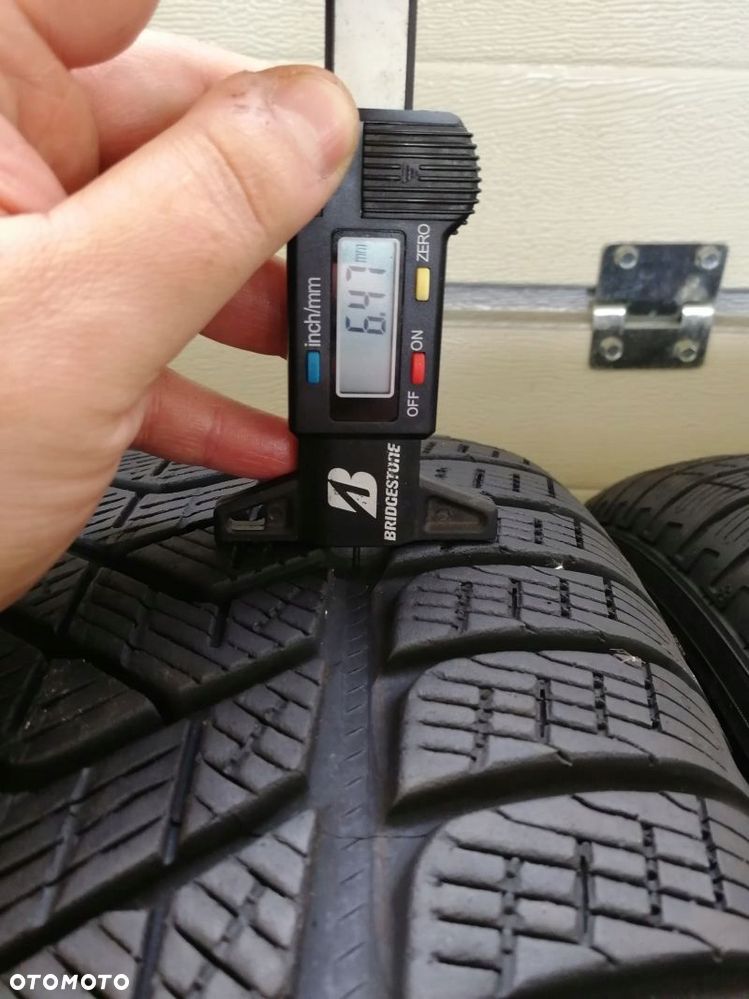 Opony zimowe 235/65 R 18 Pirelli Scorpion Winter - 3