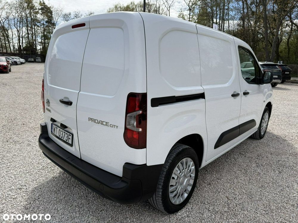 Toyota Proace City - 9