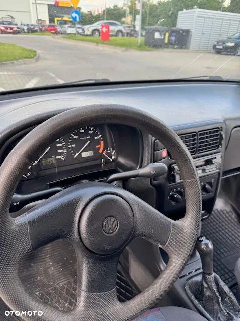 Volkswagen Polo 60 - 8