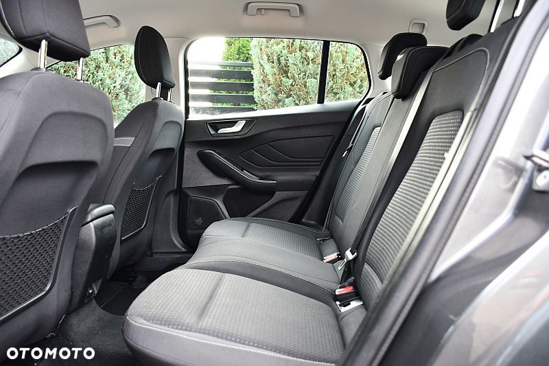 Ford Focus 1.5 EcoBlue Start-Stopp-System TITANIUM DESIGN - 20