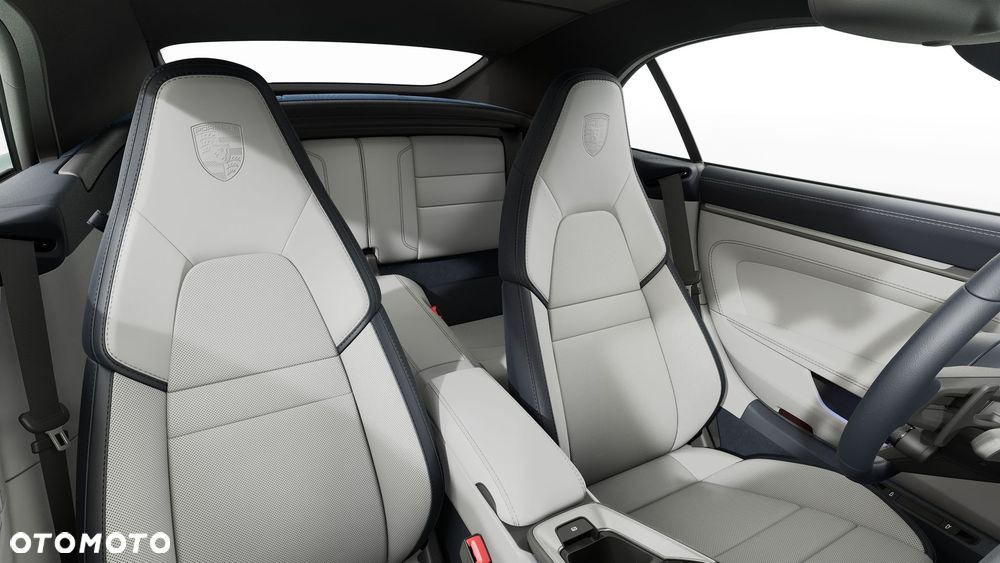 Porsche 911 Carrera 4S - 6