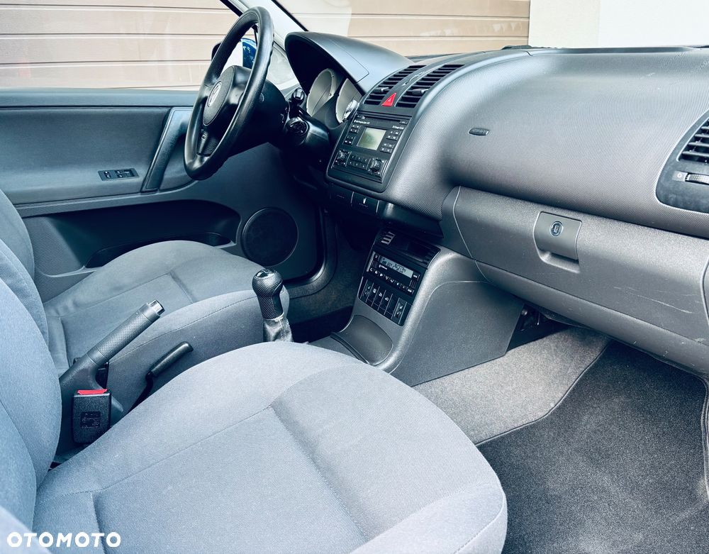 Volkswagen Polo 1.4 Highline - 24