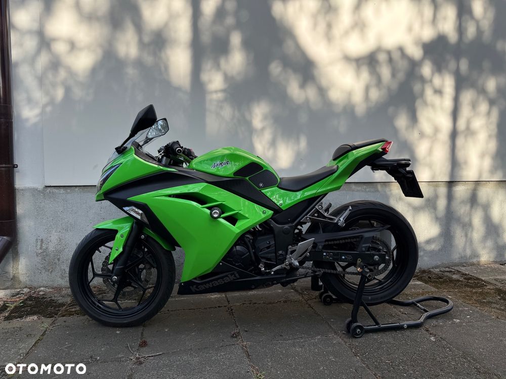 Kawasaki Ninja 300 ABS - 4