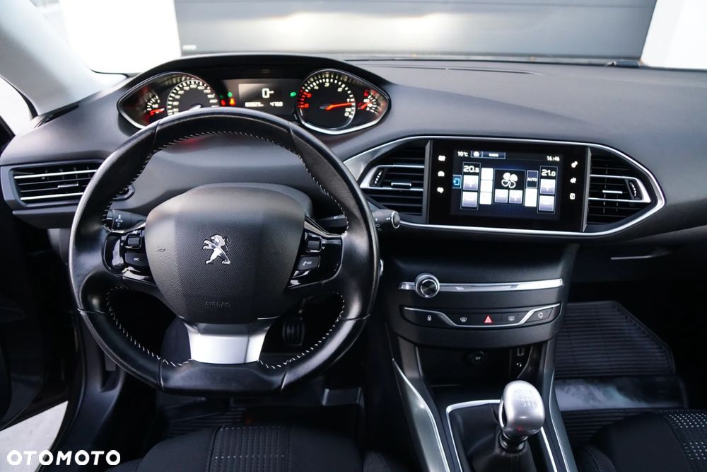 Peugeot 308 BlueHDi FAP 120 Stop&Start Allure - 34