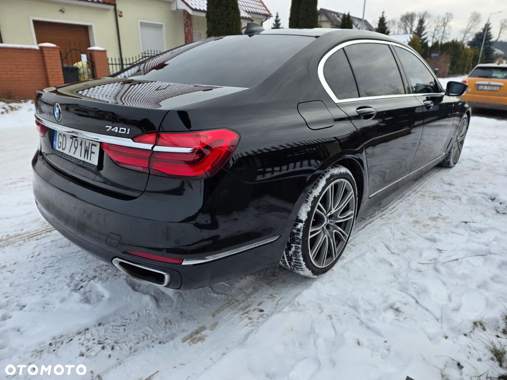 BMW Seria 7 740Li - 8