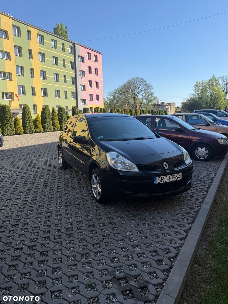 Renault Clio 1.2 16V 75 Dynamique - 3