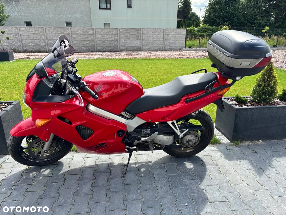 Honda VFR - 1