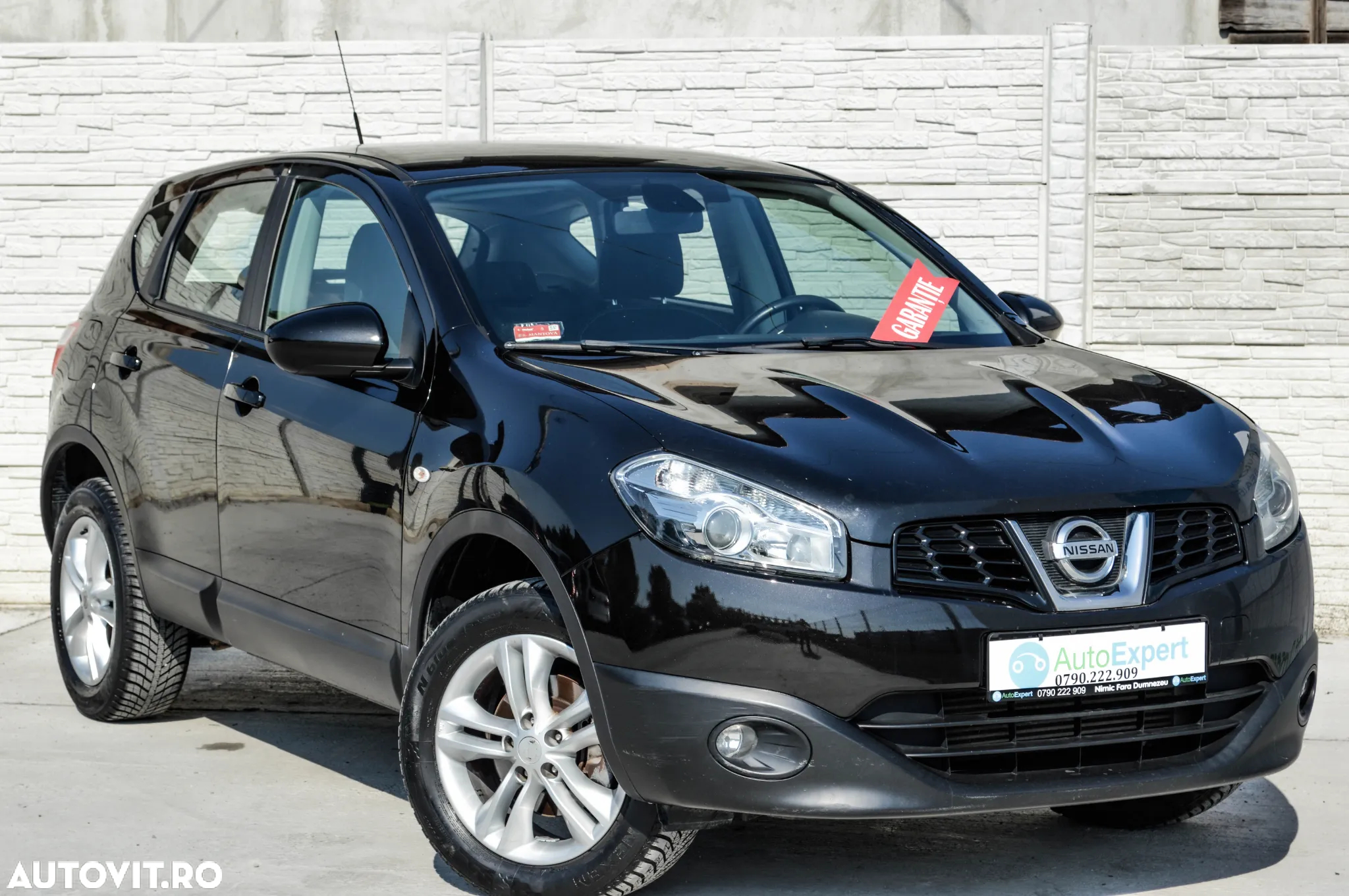 Nissan Qashqai 1.5 DCI Start/Stop N-Connecta - 2