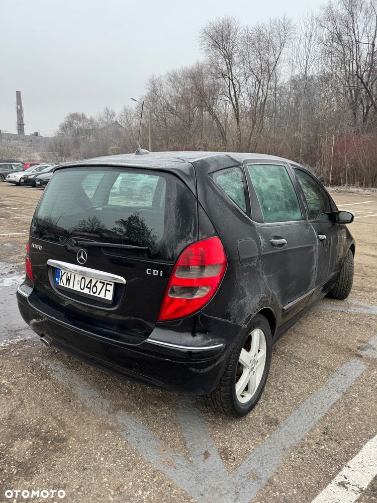 Mercedes-Benz Klasa A 180 CDI Autotronic Avantgarde - 4