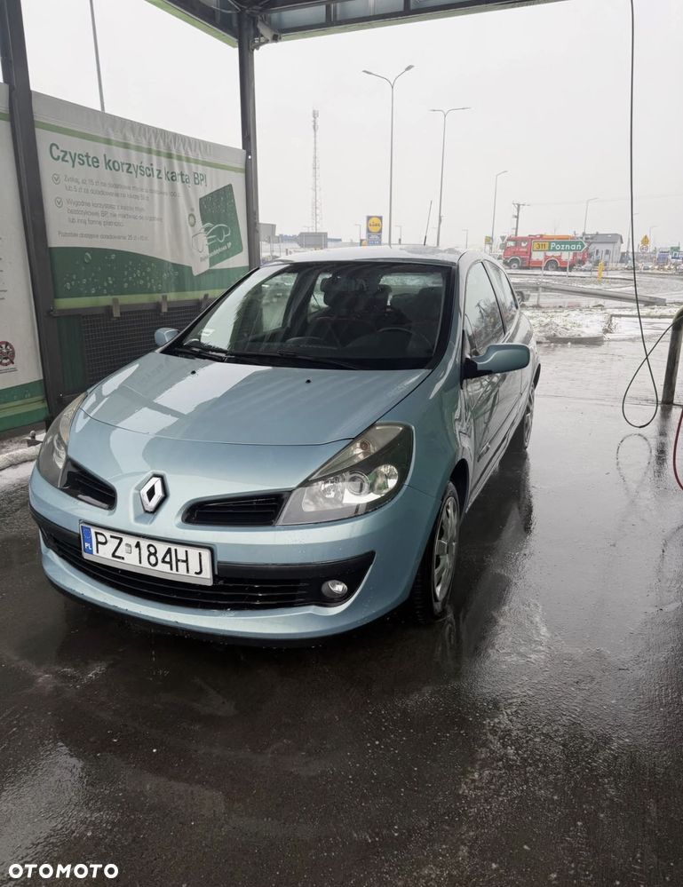 Renault Clio - 2