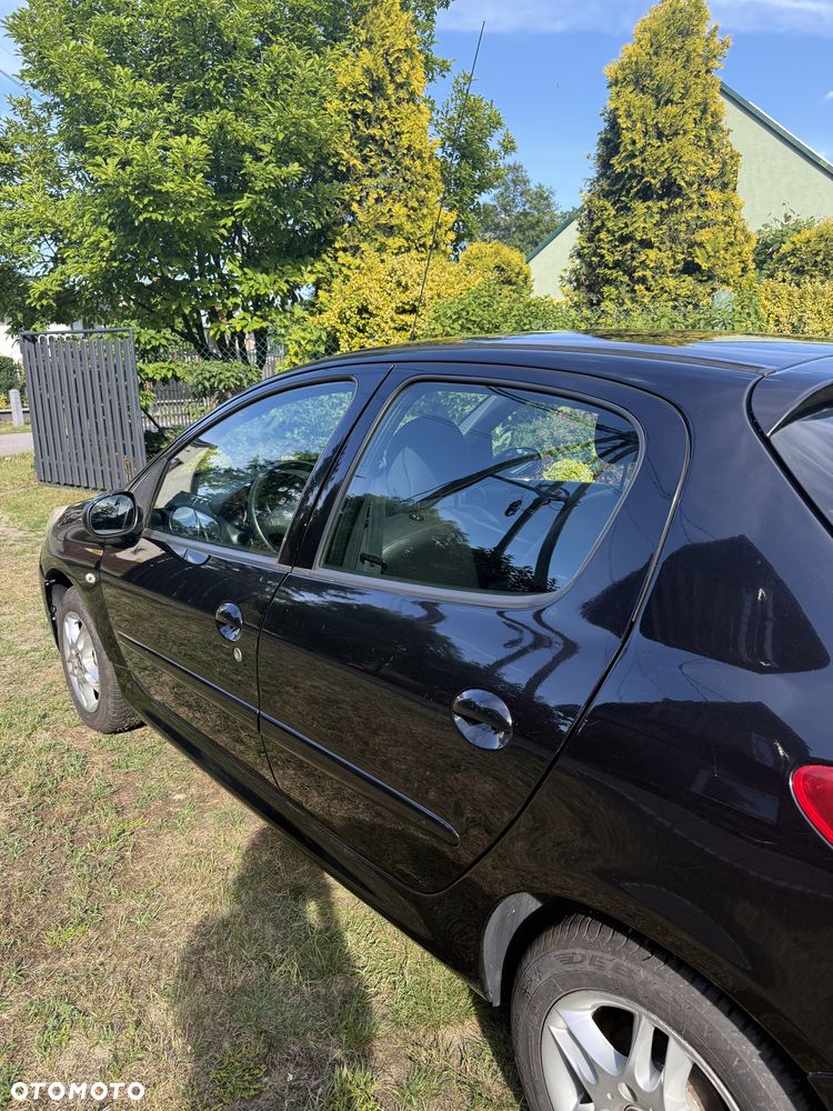 Peugeot 206 plus 1.1 Presence Euro5 - 3