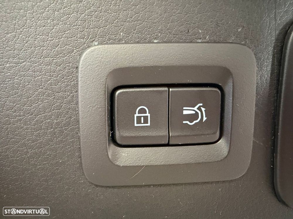 Mazda CX-30 2.0 Sky-G Evolve i-Active +Sport - 27