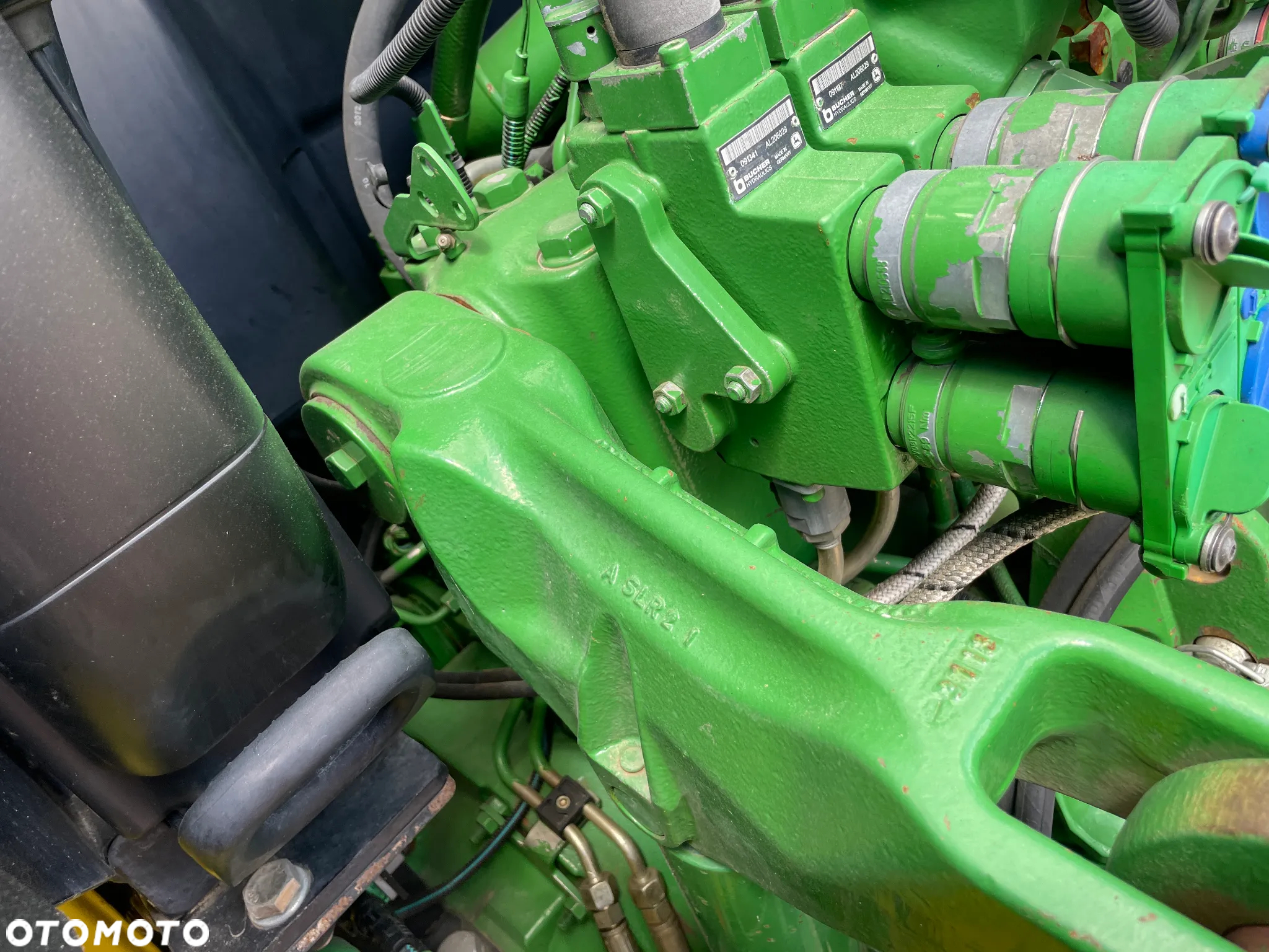 John Deere 6105R - 9