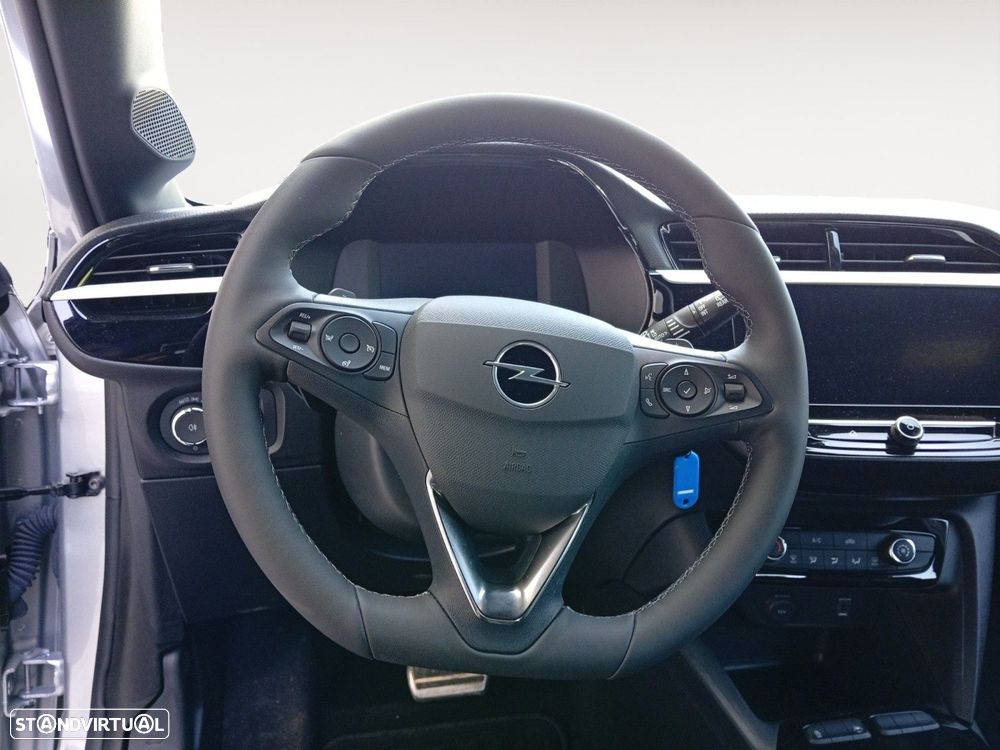 Opel Corsa 1.2 T Hybrid GS eDCT — fotografia 12