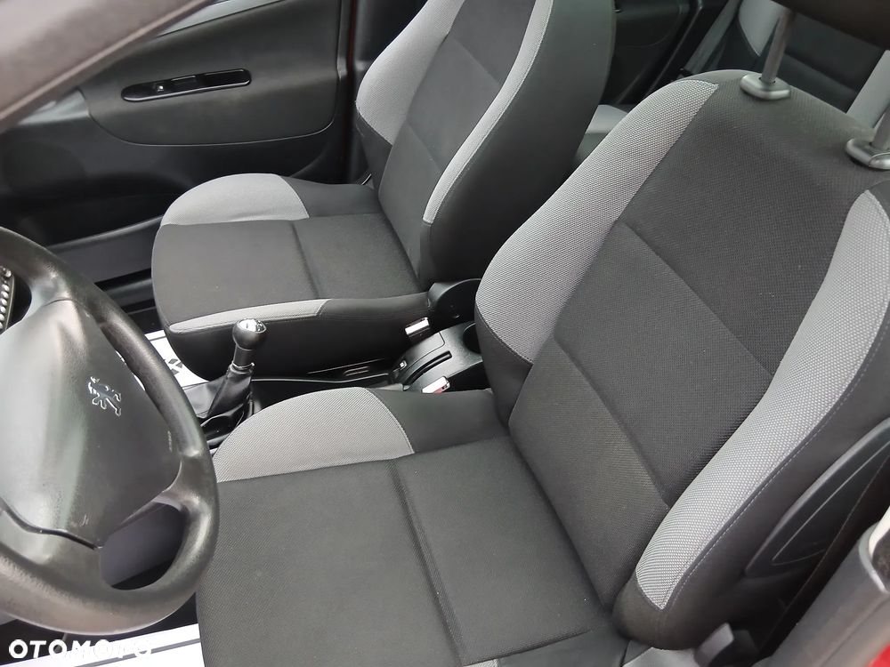 Peugeot 207 75 Urban Move - 7