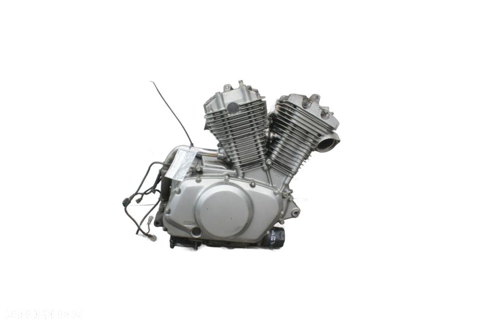 SILNIK Suzuki VX 800 - 1