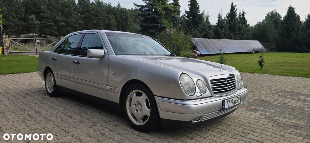 Mercedes-Benz Klasa E - 1