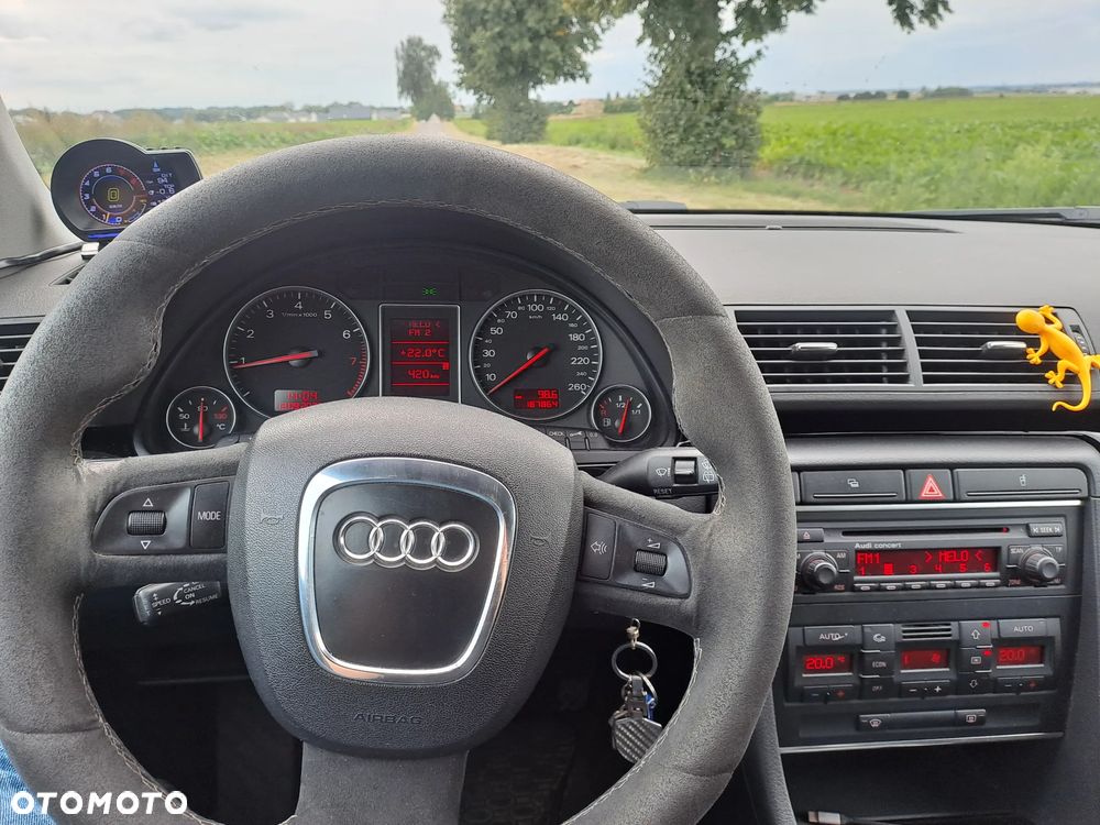 Audi A4 ver-1-8t-quattro - 8