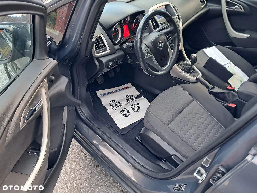 Opel Astra 1.4 Turbo Design Edition - 6