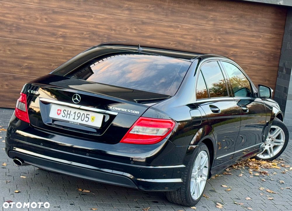 Mercedes-Benz Klasa C 180 BlueEFFICIENCY 7G-TRONIC Avantgarde - 9