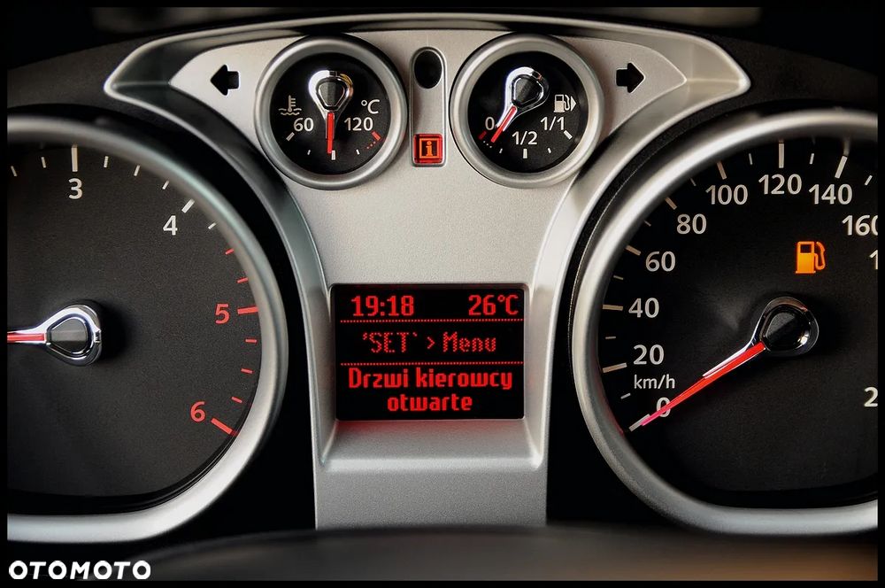 Ford Kuga 2.0 TDCi Titanium - 34