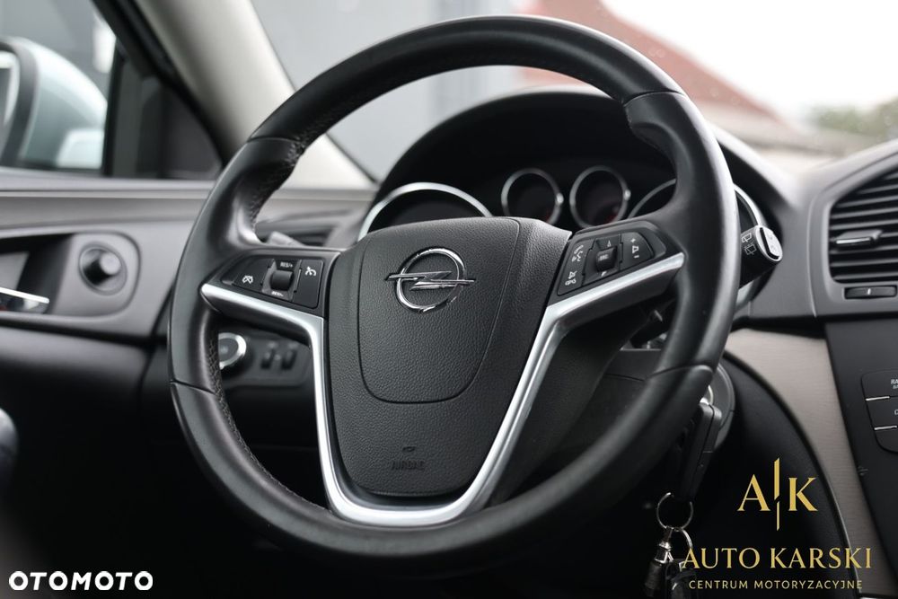 Opel Insignia - 29