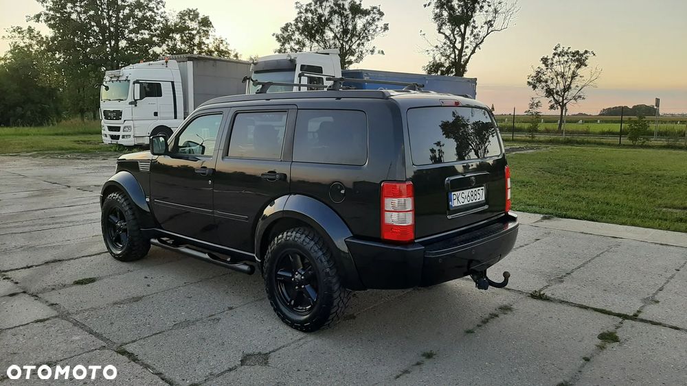 Dodge Nitro 2.8 CRD SXT - 3