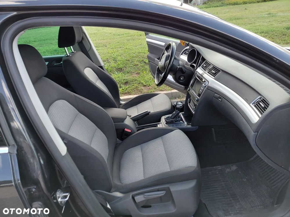 Skoda Superb 2.0 TDI Comfort DSG - 9