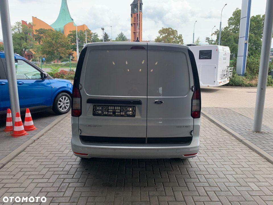 Ford Transit Connect - 8
