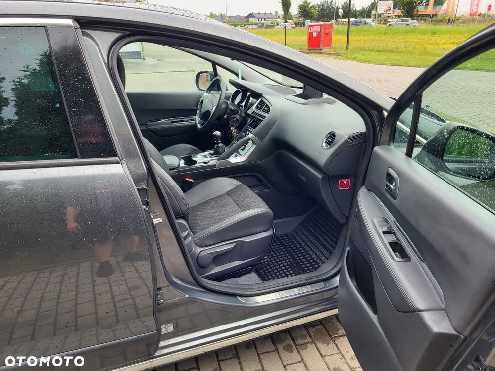 Peugeot 3008 HDi 115 Allure - 5