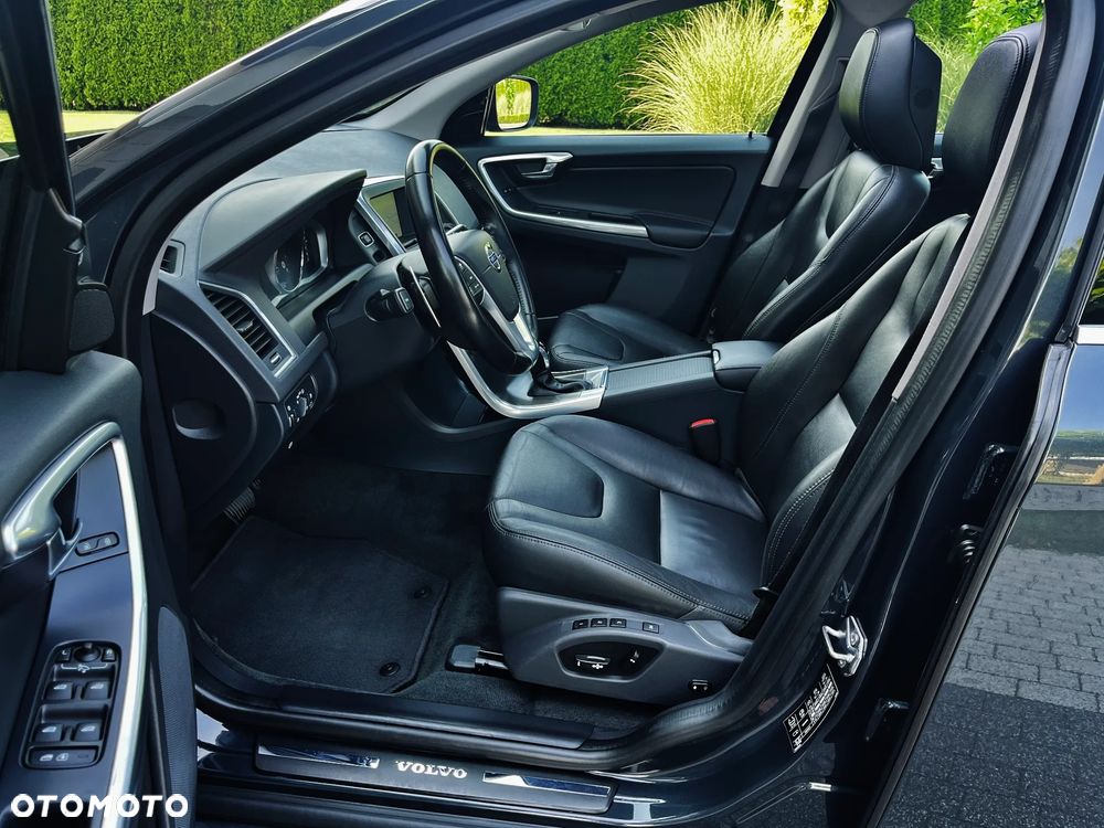Volvo XC 60 T5 Geartronic Summum - 6